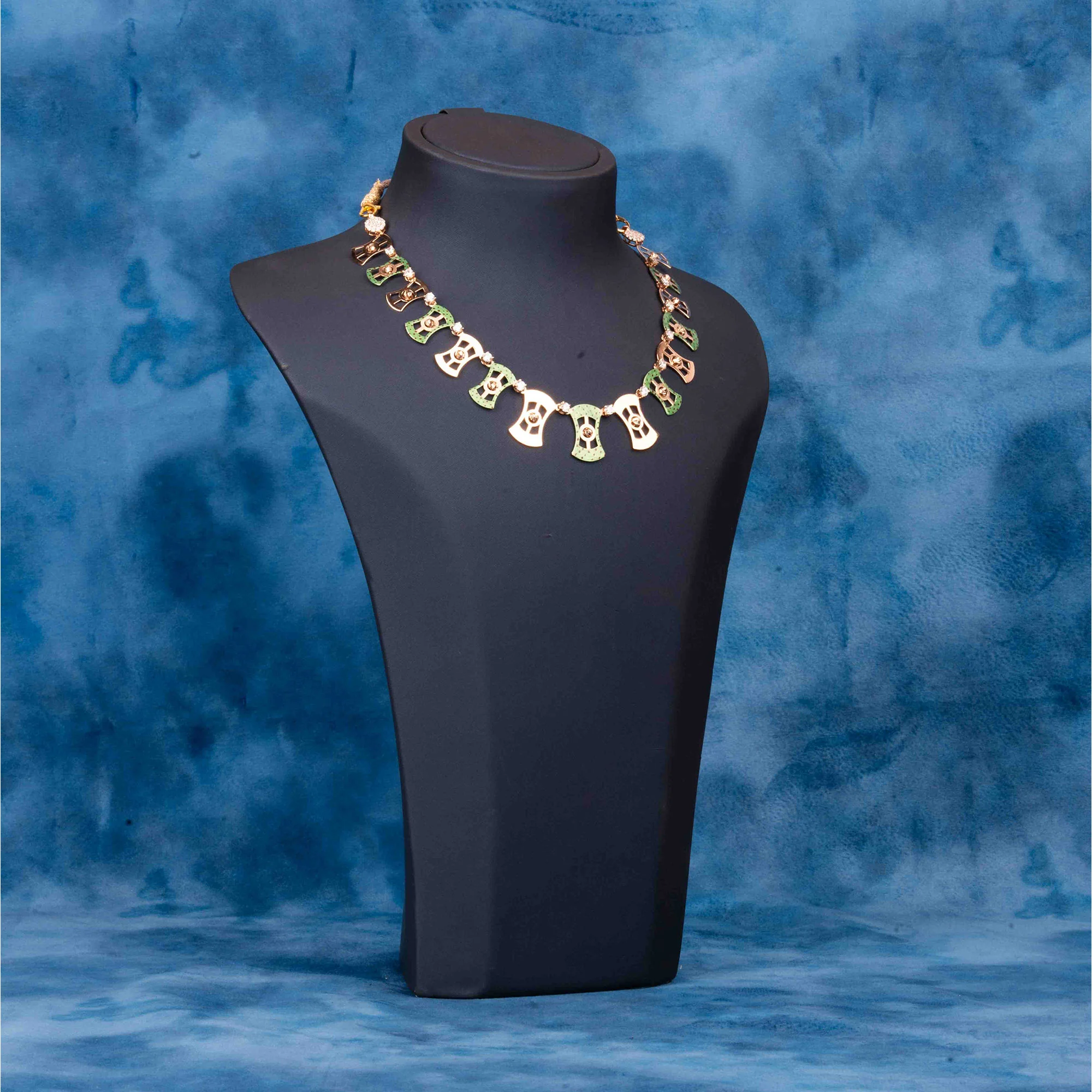 Spark - Rose Gold Necklace - Image 5